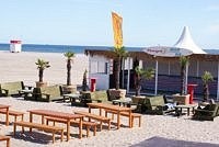 Kleine Bar am Badestrand