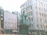 Lessing Denkmal im Hamburger Zentrum