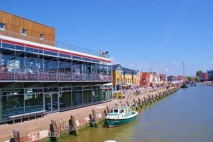 Ferienwohnungen im Hafen von Husum Ferienwohnungen im Hafen von Husum