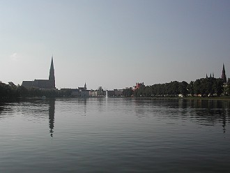 Schweriner Dom am Pfaffenteich