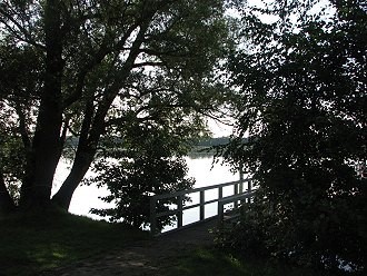 Spaziergang an der Seebrücke in Bad Kleinen