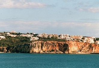 Küsteabschnitt der Costa do Estoril