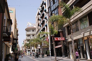 Shoppingmeile in Santa Cruz