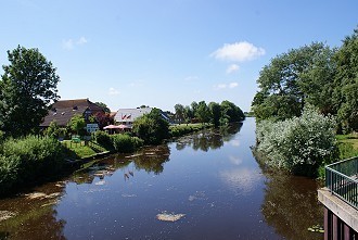 Kanal in der Region Altes Land Kanal in der Region Altes Land