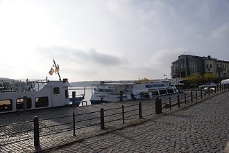 Fahrgastschifffahrt an der Müritz im Hafen von Waren